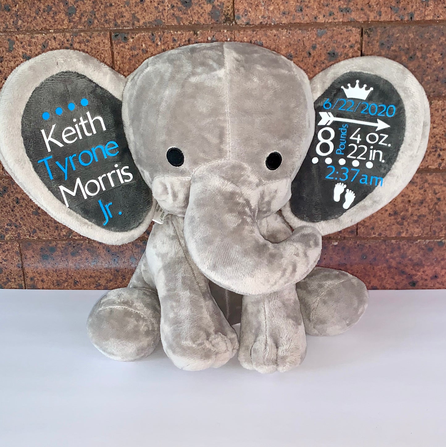 Birth announcement elephant available in grey and pink 